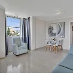 Sun And Green, Heated Pool, 3 Rooms, Air C Lägenhet *