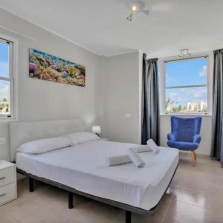 Sun And Green, Heated Pool, 3 Rooms, Air C 아파트 *