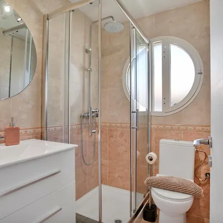 아파트 Sun And Green, Heated Pool, 3 Rooms, Air C *