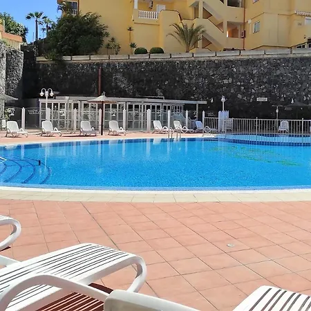Sun And Green, Heated Pool, 3 Rooms, Air C 아파트